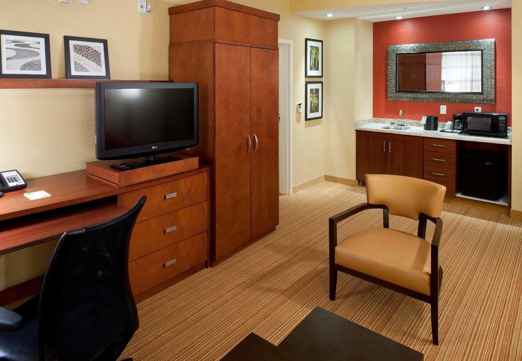 Courtyard By Marriott Santa Ana Orange County Otel Oda fotoğraf